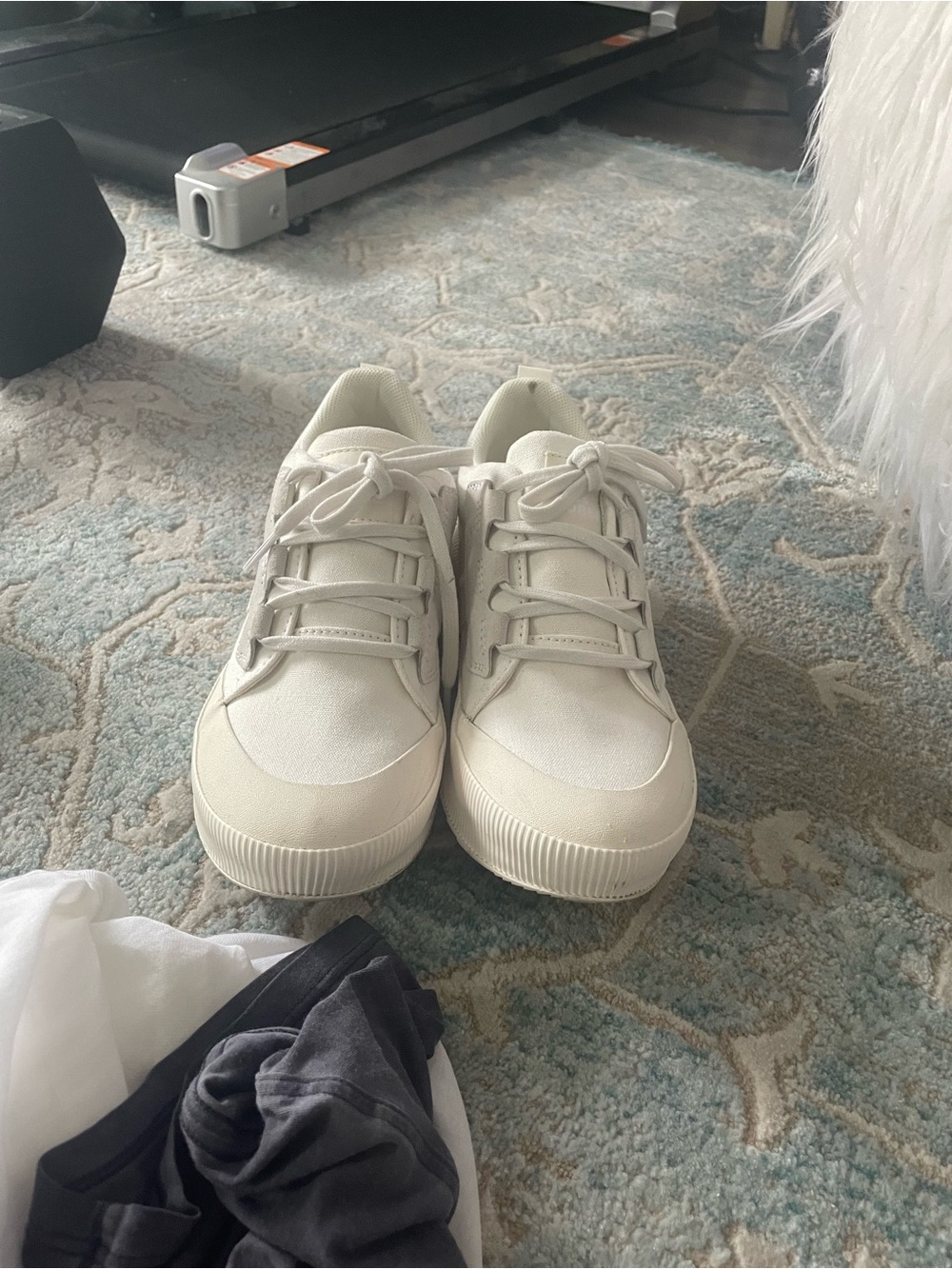 Sorel Women's out n about waterproof off white Sneakers sz 8